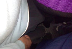 Блондинка Алетта Синий в сексуальном костюме полиции хочет играть