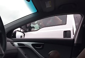 Старый парень может быть устно удовлетворен блондинкой перед сексом