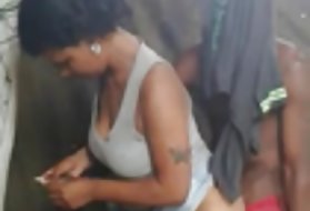 Две блондинки-лесбиянки не могут больше контролировать друг друга