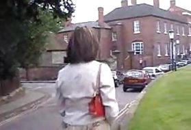 Хвост делает ее счастливой