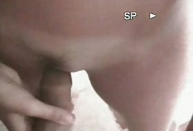 Толстый черный петух для голодного подростка