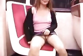 Подросток сука в нейлонах трахается перед отчимом