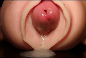 Сексуальный Милф получает свои огромные сиськи трахал