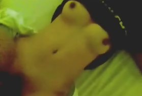 девушка сосет пару черных рабов