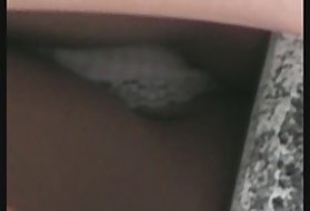 Три горячих би-майфа соблазняют молодого петуха