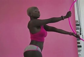 Доктор играет с грудастой Брук-Хейвен