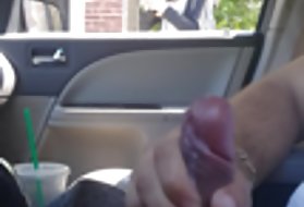 Хвост-монстр разрушает ее жесткий анус