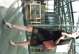 Секс сзади с задницей кончил за рогатой женой