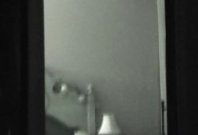 Блядь с большими сиськами во время минет на открытом воздухе